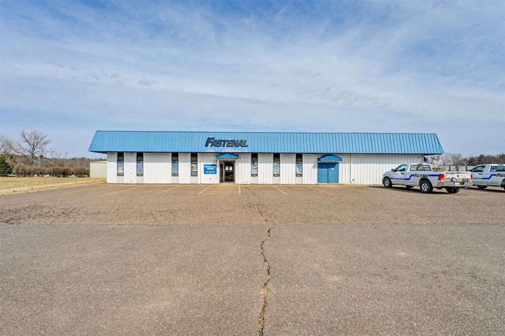 Photo of 1450 1st Avenue, Chippewa Falls, WI 54729 (MLS # 1599156)