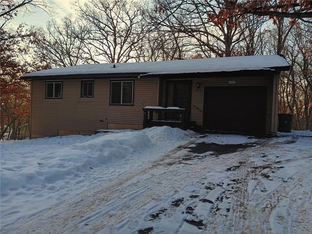 Photo of 2608 Crestwood Road, Eau Claire, WI 54703 (MLS # 1598272)