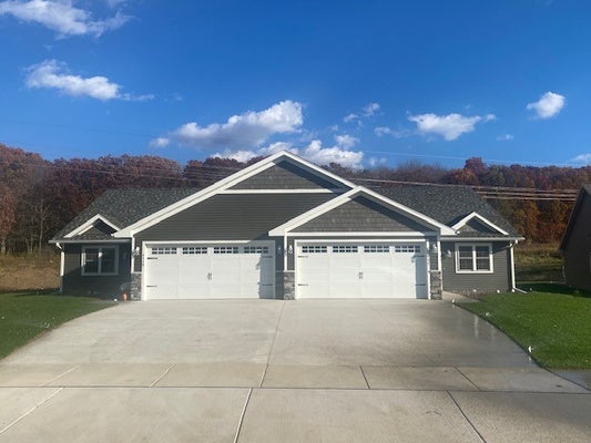 MAPLE ST, EAU CLAIRE, WI 54703 - Image d5fc5916a13ee1907e117e9accc24e21/3122308981
