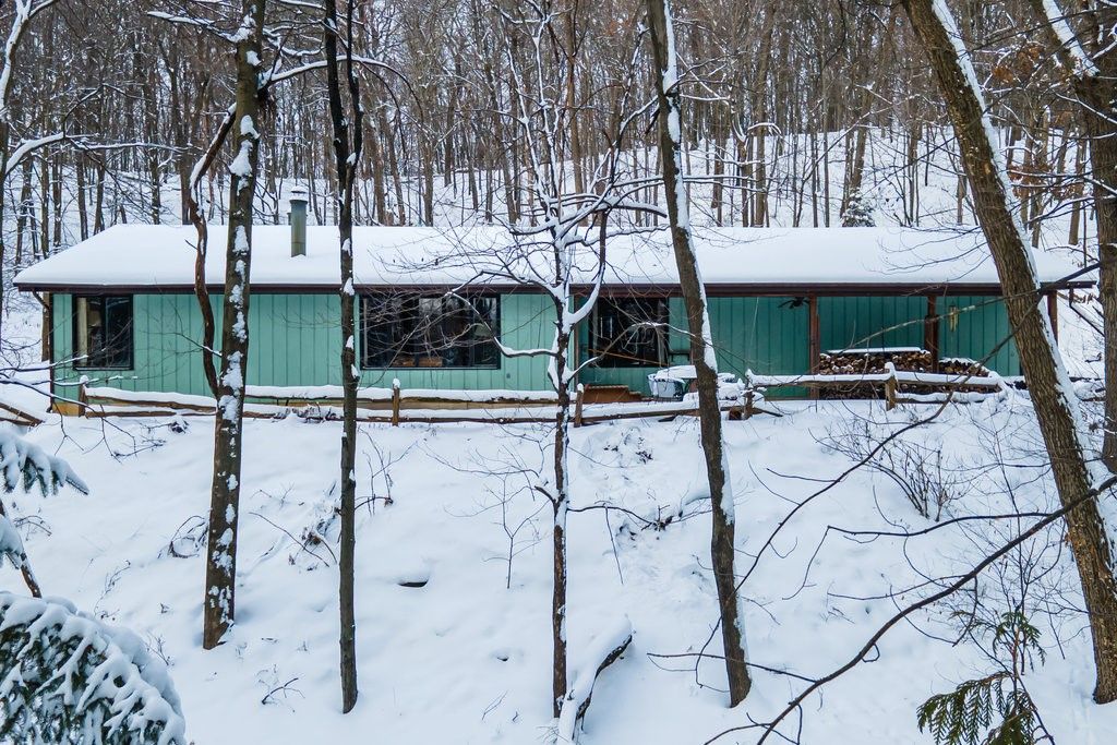 Photo of 2548 Woodhaven Road, Eau Claire, WI 54703 (MLS # 1597427)