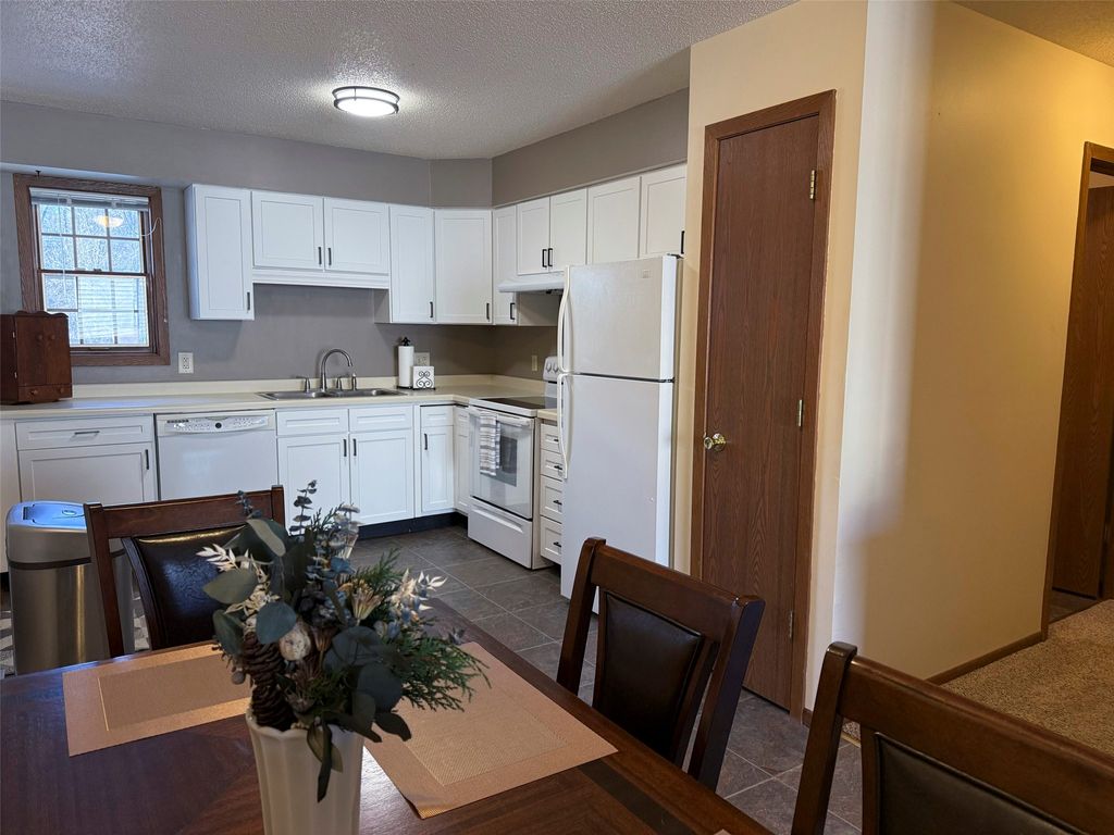 Photo of 3320 Woodside Terrace 3 #3, Altoona, WI 54720 (MLS # 1599796)