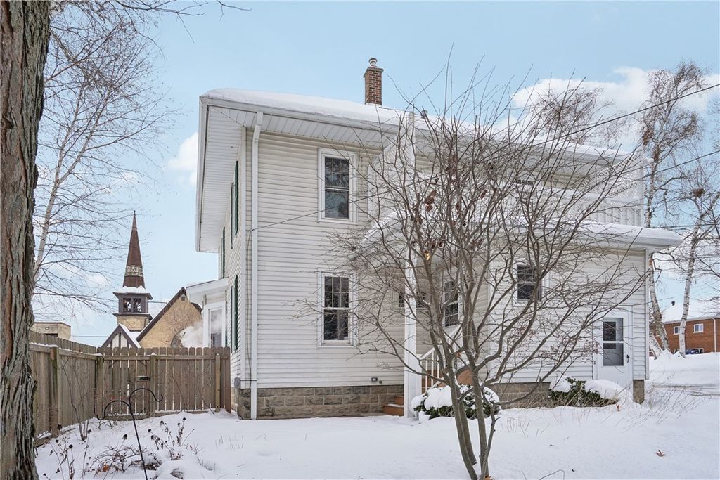 Photo of 355 W Madison Street 2 #2, Waterloo, WI 53594 (MLS # 1597383)