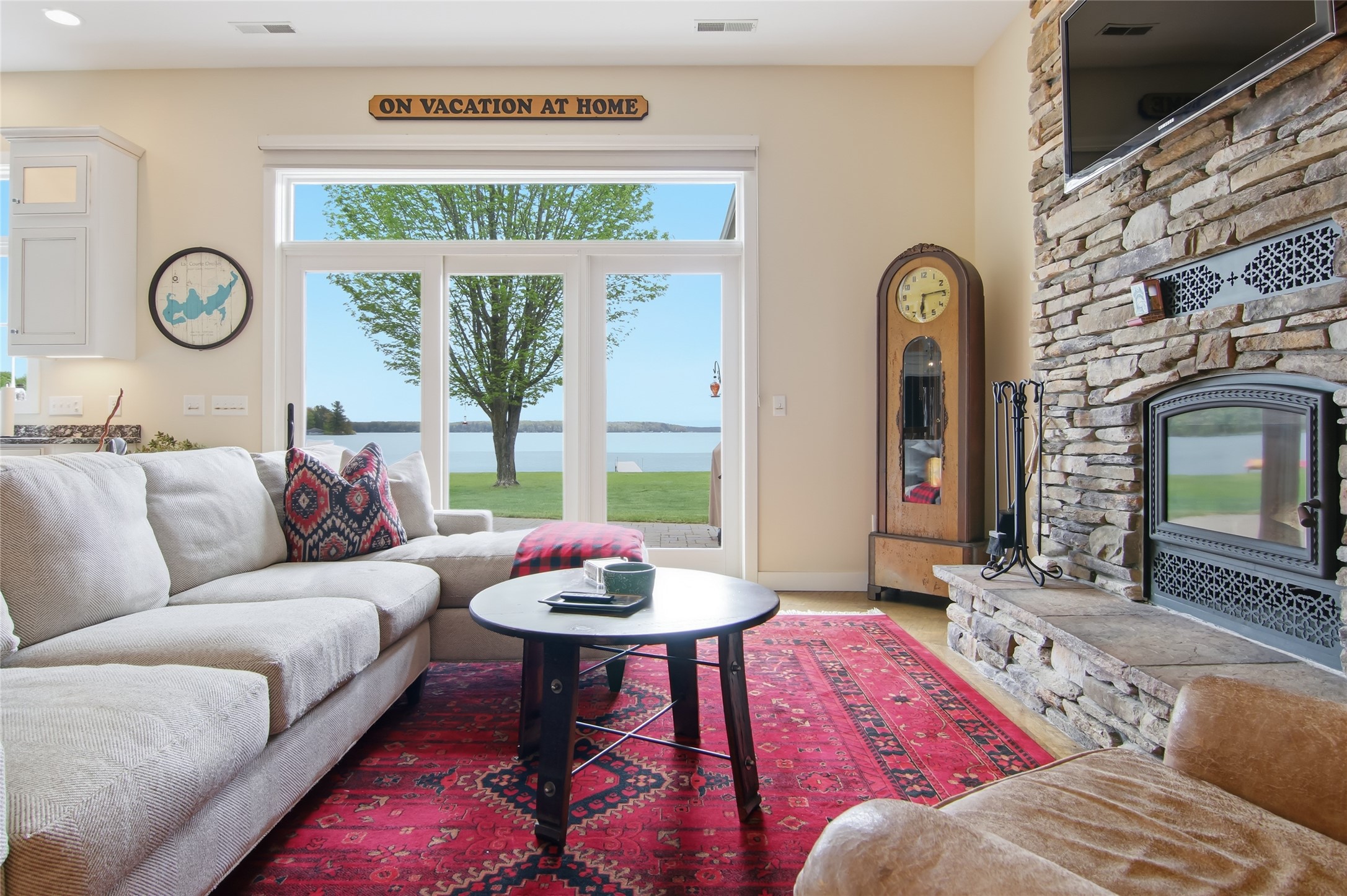 Hayward, Wisconsin, 54843, United States, 3 Bedrooms Bedrooms, ,3 BathroomsBathrooms,Residential,Active,2052128