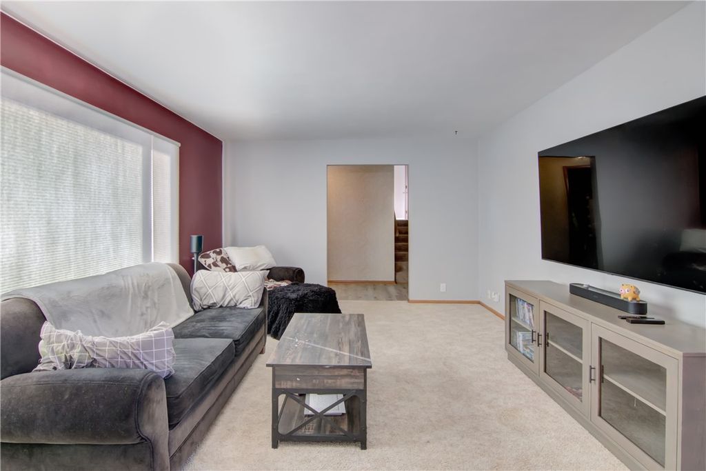 Photo of 1914 W Mead Street, Eau Claire, WI 54703 (MLS # 1597335)