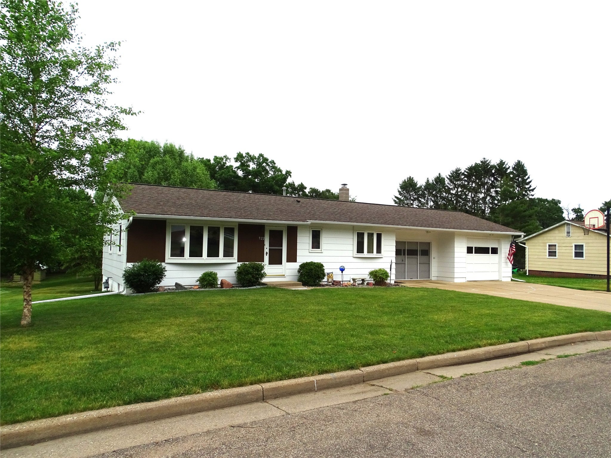 922 Auth Street