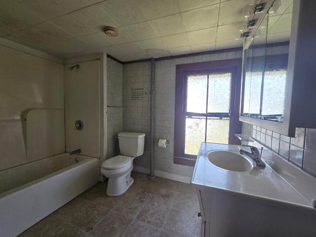 Warren, Pennsylvania 16365, United States, 3 Bedrooms Bedrooms, ,1 BathroomBathrooms,Residential,Active,194966