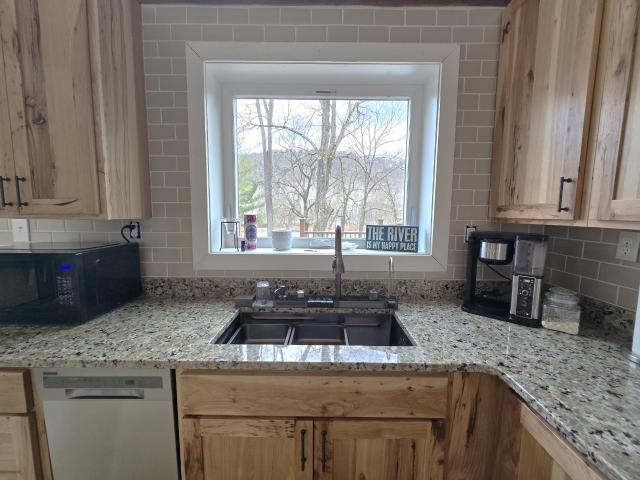 Tidioute, Pennsylvania 16351, United States, 1 Bedroom Bedrooms, ,2 BathroomsBathrooms,Residential,Active,96356