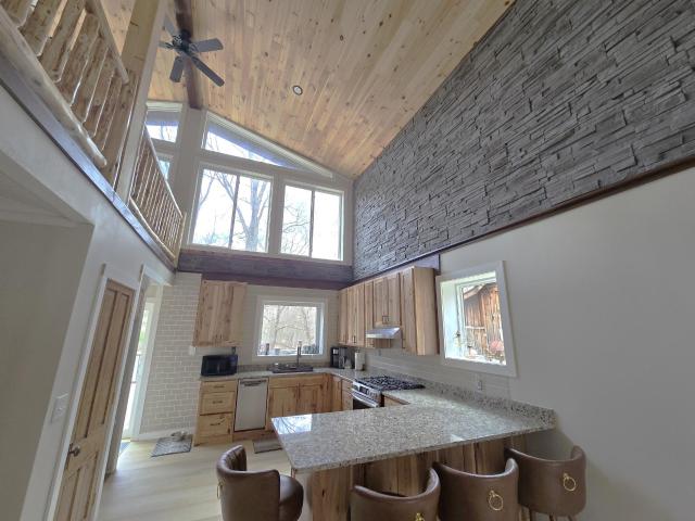 Tidioute, Pennsylvania 16351, United States, 1 Bedroom Bedrooms, ,2 BathroomsBathrooms,Residential,Active,96356