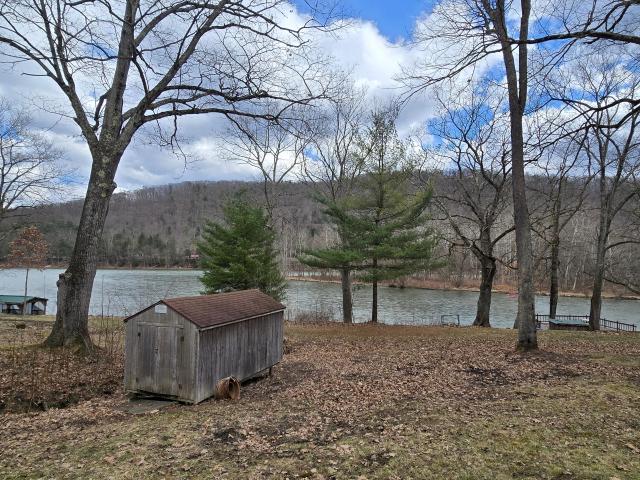 Tidioute, Pennsylvania 16351, United States, 1 Bedroom Bedrooms, ,2 BathroomsBathrooms,Residential,Active,96356