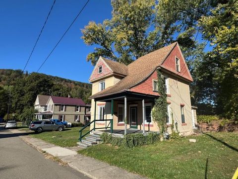 Homes For Sale - 11 Monroe Street<br/> Warren County, Warren, PA 16365