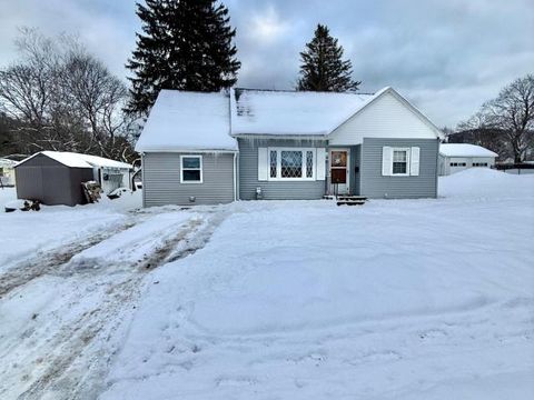 Homes For Sale - 16 Averill Street<br/> Warren County, Warren, PA 16365