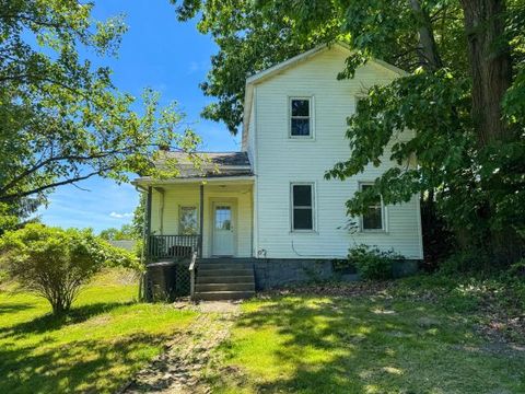Homes For Sale - 417 Chestnut Street<br/> Warren, PA 16365