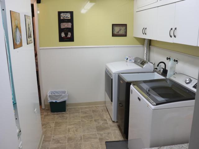 North Warren, Pennsylvania 16365, United States, 5 Bedrooms Bedrooms, ,3 BathroomsBathrooms,Residential,Active,212271