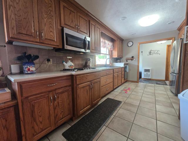 North Warren, Pennsylvania 16365, United States, 5 Bedrooms Bedrooms, ,3 BathroomsBathrooms,Residential,Active,212271