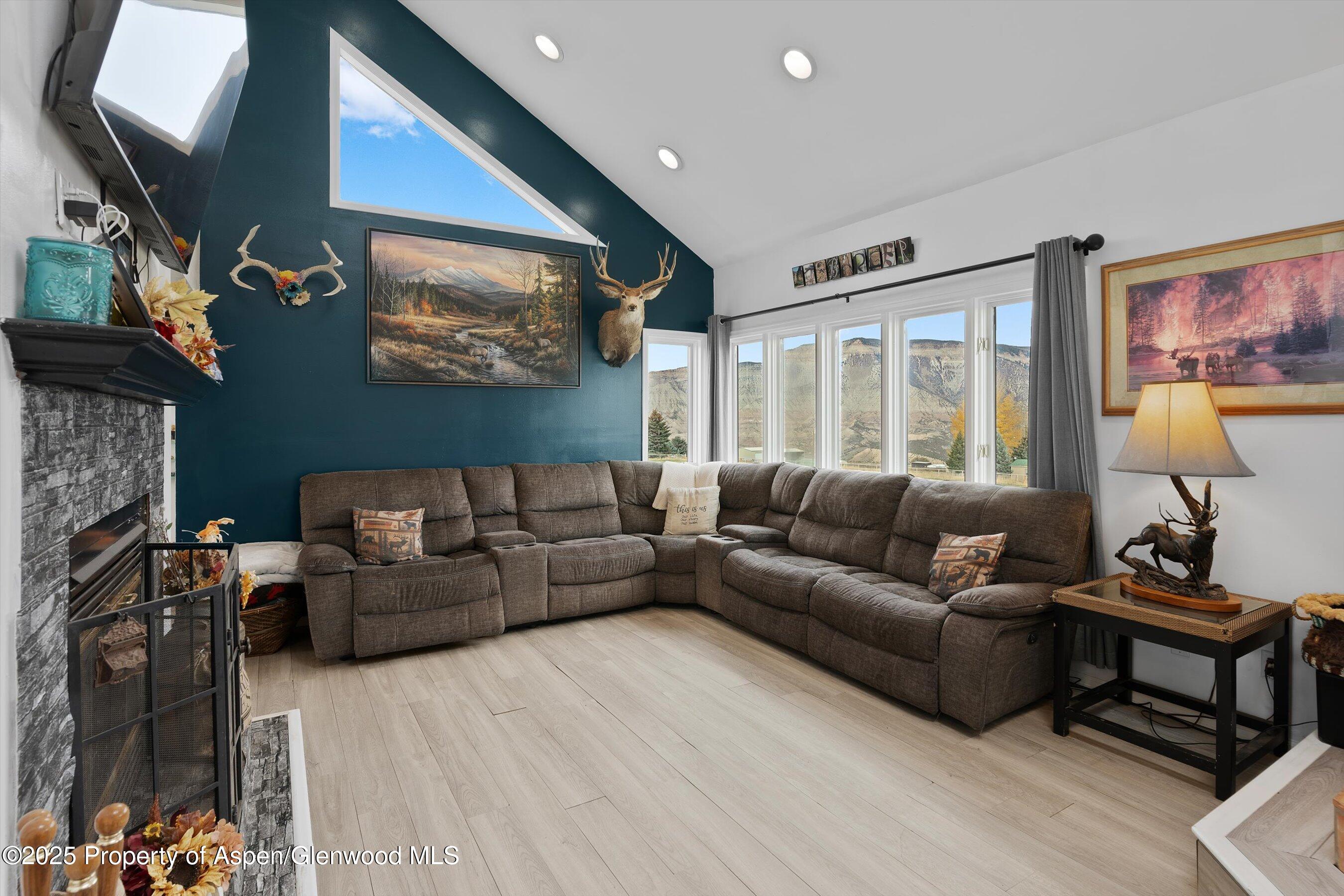 Parachute, Colorado 81635, United States, 4 Bedrooms Bedrooms, ,4 BathroomsBathrooms,Residential,Active,240296