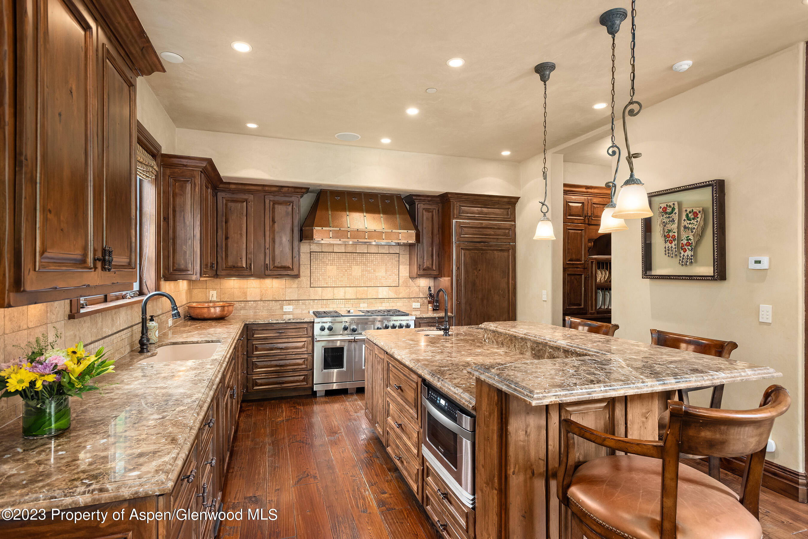 Aspen, Colorado 81611, United States, 4 Bedrooms Bedrooms, ,5 BathroomsBathrooms,Residential,Active,75564