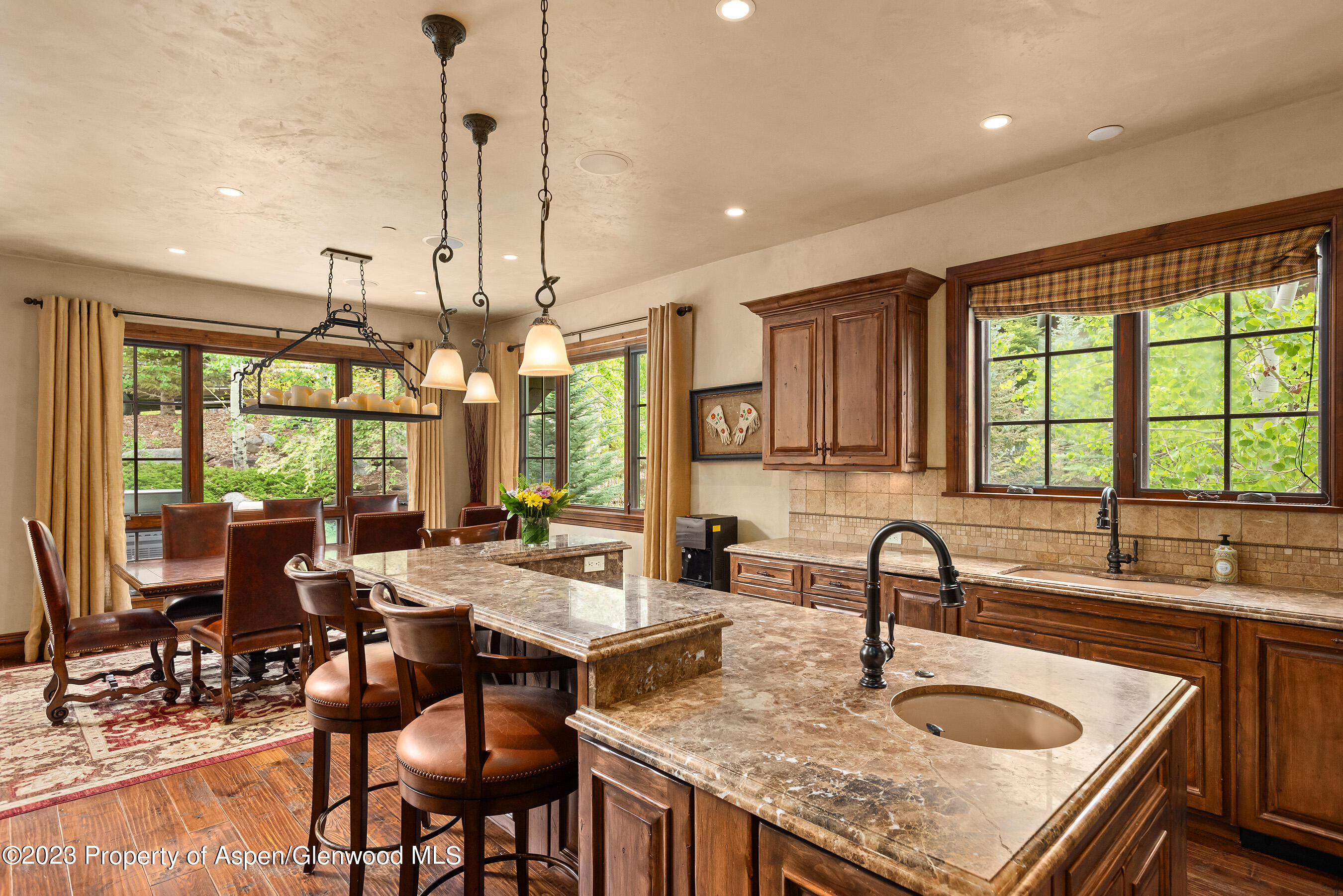 Aspen, Colorado 81611, United States, 4 Bedrooms Bedrooms, ,5 BathroomsBathrooms,Residential,Active,75564