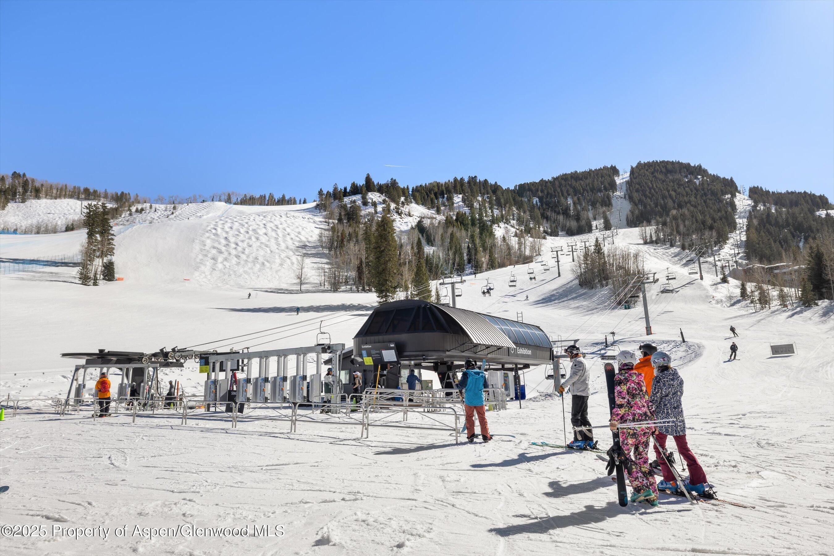 Aspen, Colorado 81611, United States, 4 Bedrooms Bedrooms, ,5 BathroomsBathrooms,Residential,Active,75564