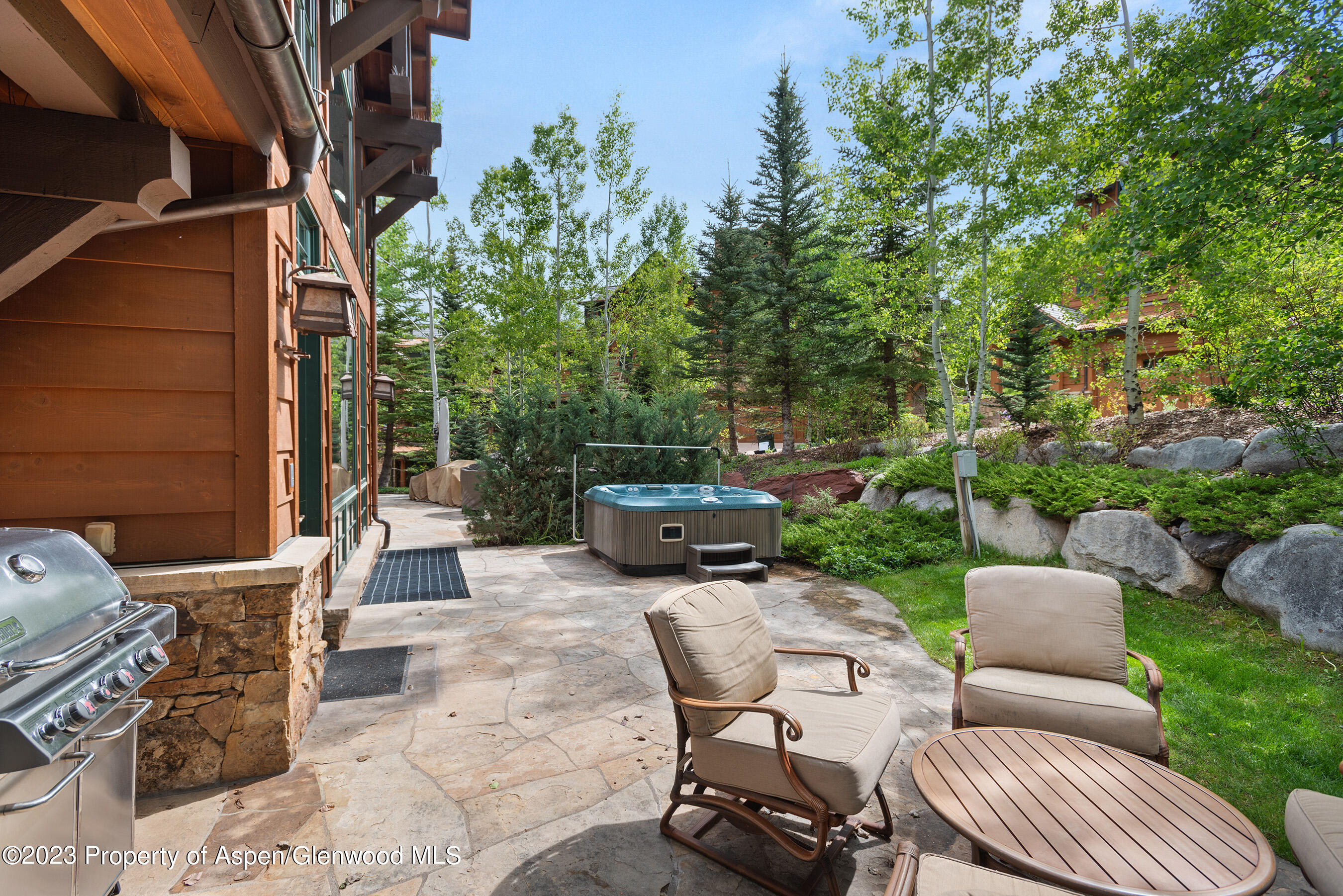 Aspen, Colorado 81611, United States, 4 Bedrooms Bedrooms, ,5 BathroomsBathrooms,Residential,Active,75564