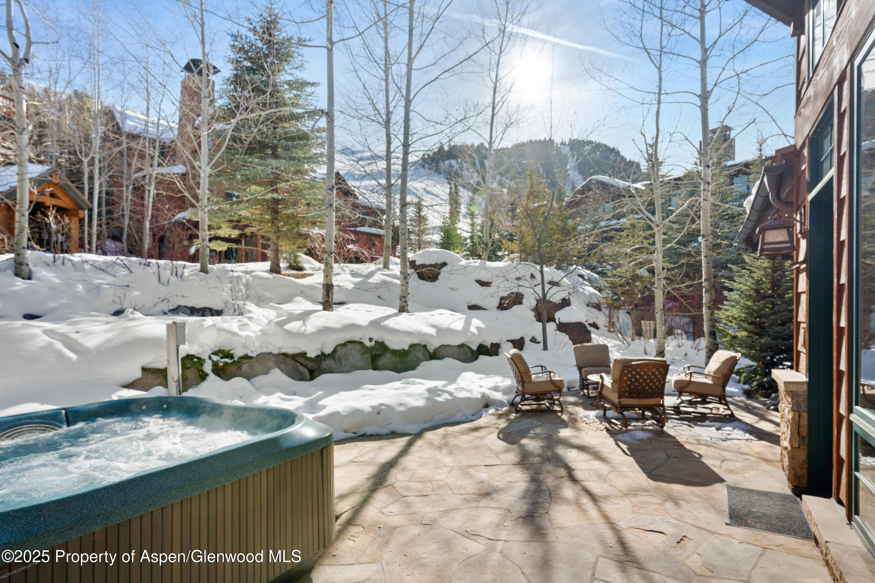 Aspen, Colorado 81611, United States, 4 Bedrooms Bedrooms, ,5 BathroomsBathrooms,Residential,Active,75564