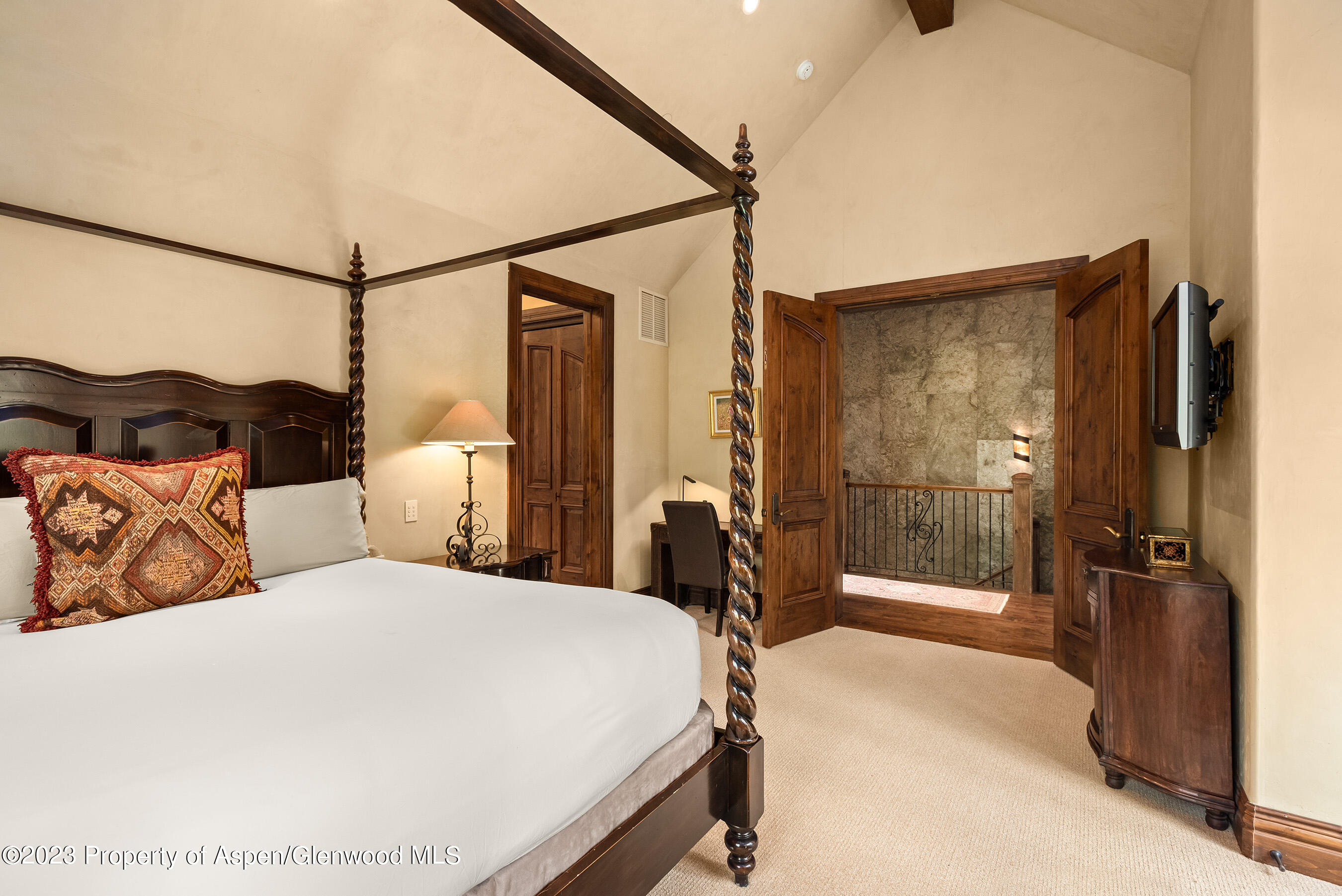 Aspen, Colorado 81611, United States, 4 Bedrooms Bedrooms, ,5 BathroomsBathrooms,Residential,Active,75564