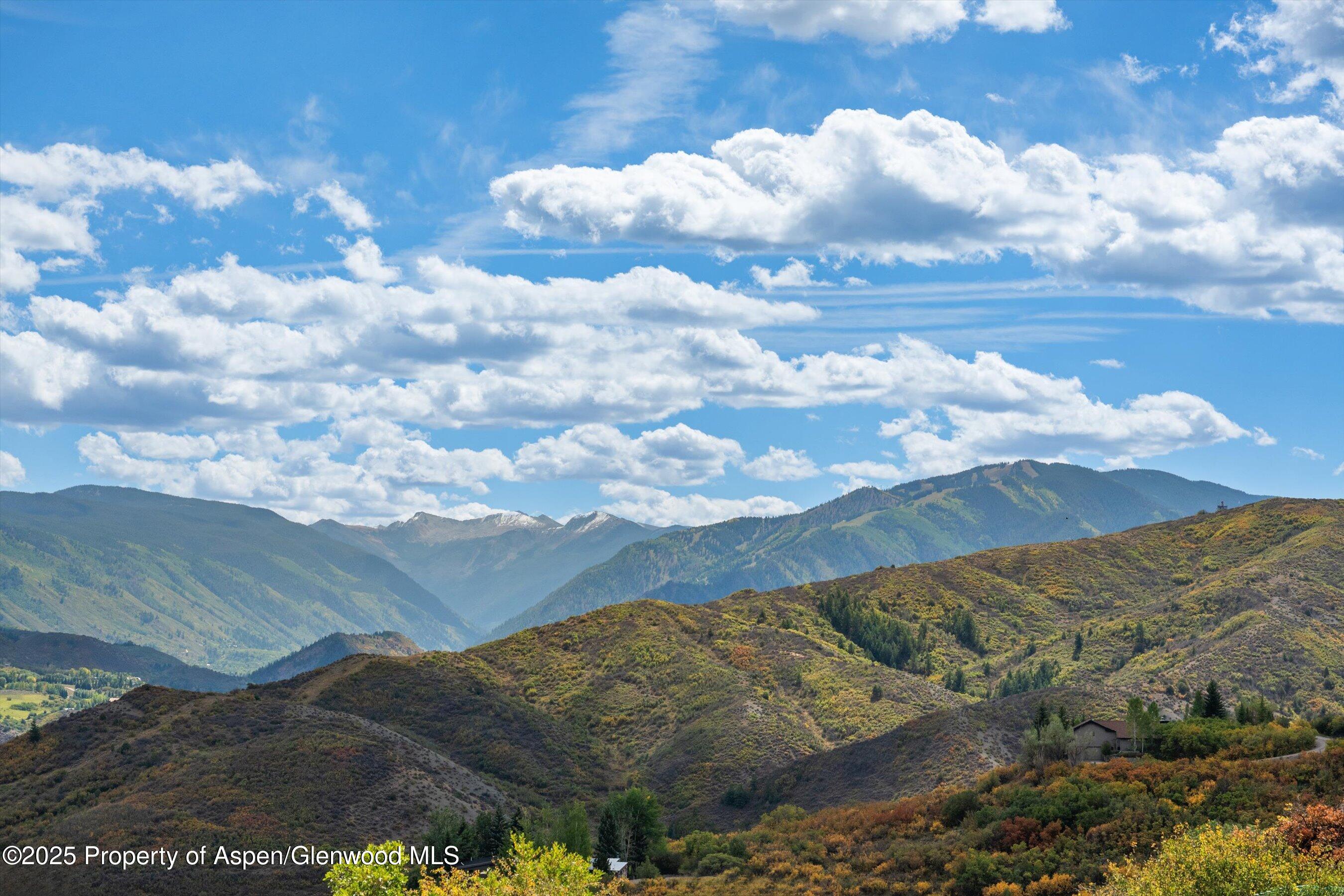 Aspen, Colorado 81611, United States, 4 Bedrooms Bedrooms, ,3 BathroomsBathrooms,Residential,Active,207493