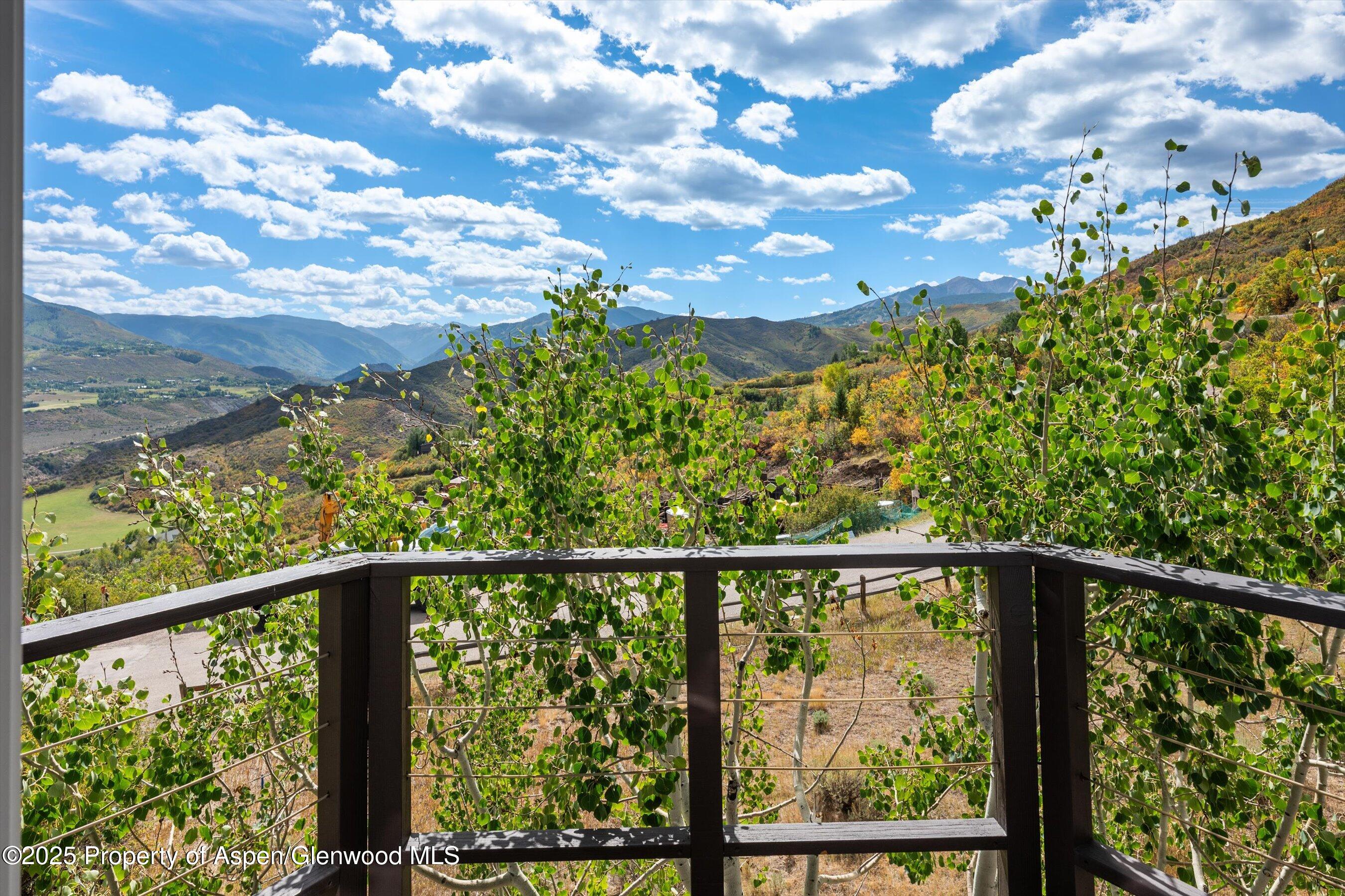 Aspen, Colorado 81611, United States, 4 Bedrooms Bedrooms, ,3 BathroomsBathrooms,Residential,Active,207493