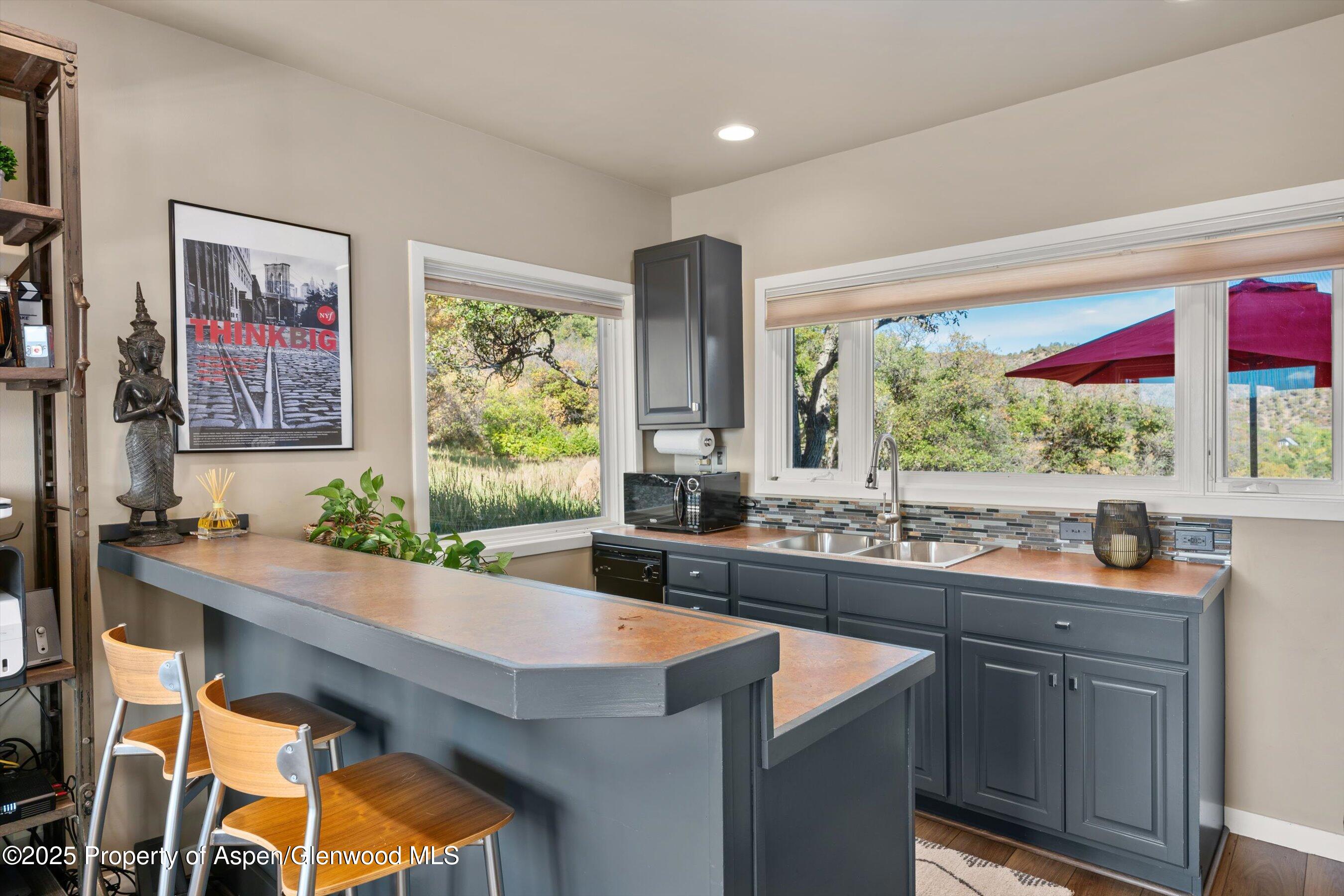 Aspen, Colorado 81611, United States, 4 Bedrooms Bedrooms, ,3 BathroomsBathrooms,Residential,Active,207493