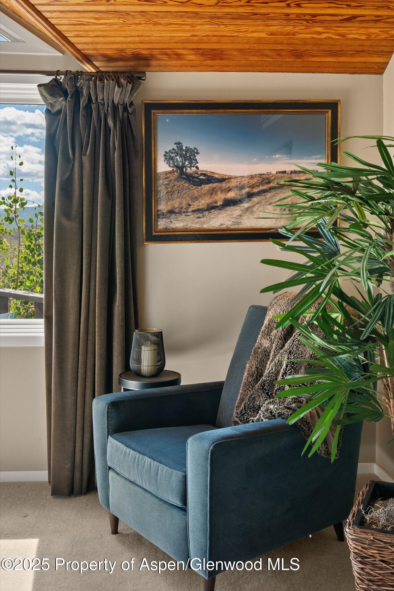 Aspen, Colorado 81611, United States, 4 Bedrooms Bedrooms, ,3 BathroomsBathrooms,Residential,Active,207493