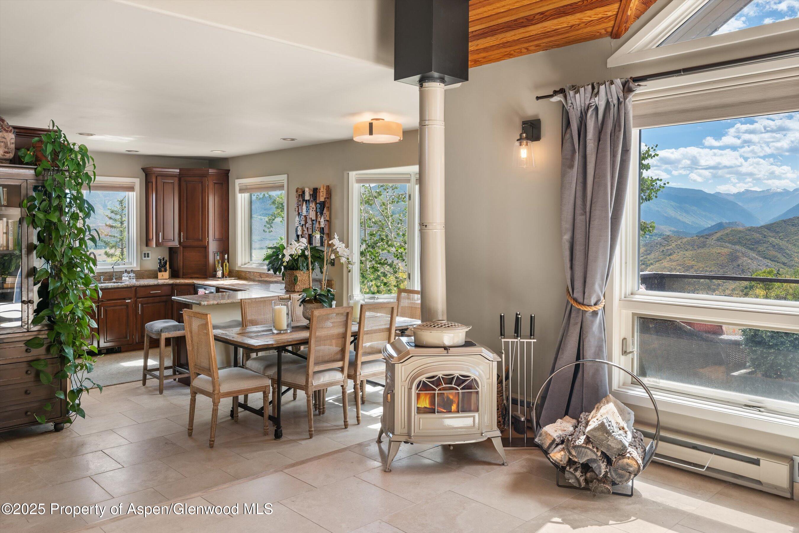 Aspen, Colorado 81611, United States, 4 Bedrooms Bedrooms, ,3 BathroomsBathrooms,Residential,Active,207493