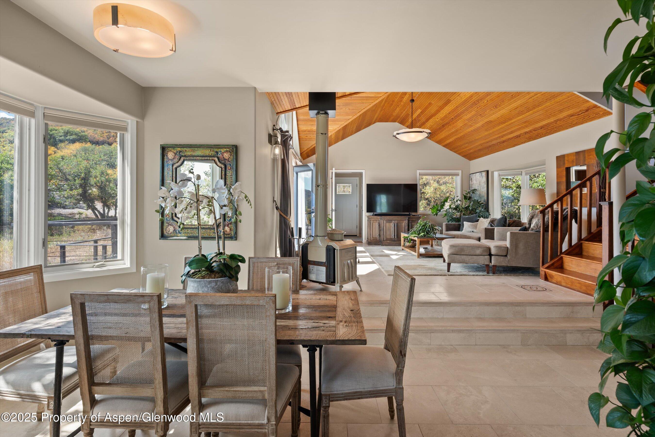 Aspen, Colorado 81611, United States, 4 Bedrooms Bedrooms, ,3 BathroomsBathrooms,Residential,Active,207493