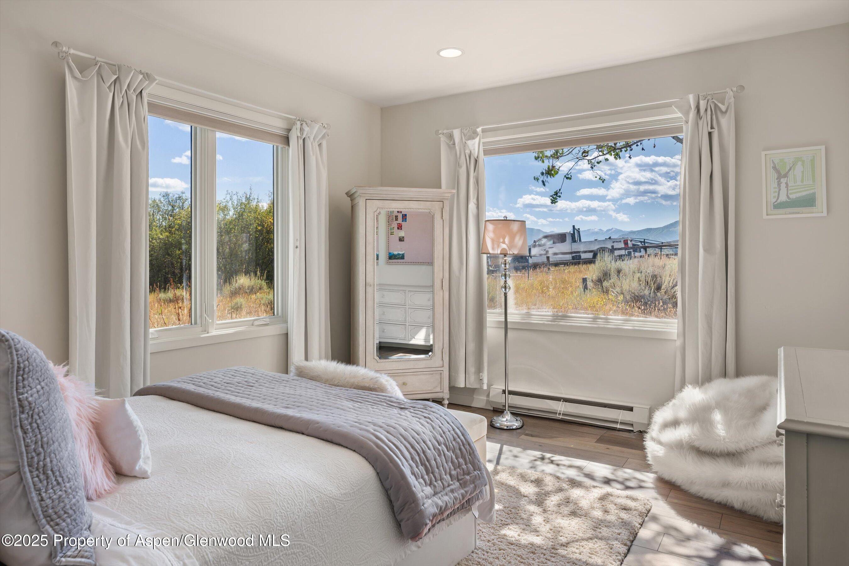 Aspen, Colorado 81611, United States, 4 Bedrooms Bedrooms, ,3 BathroomsBathrooms,Residential,Active,207493