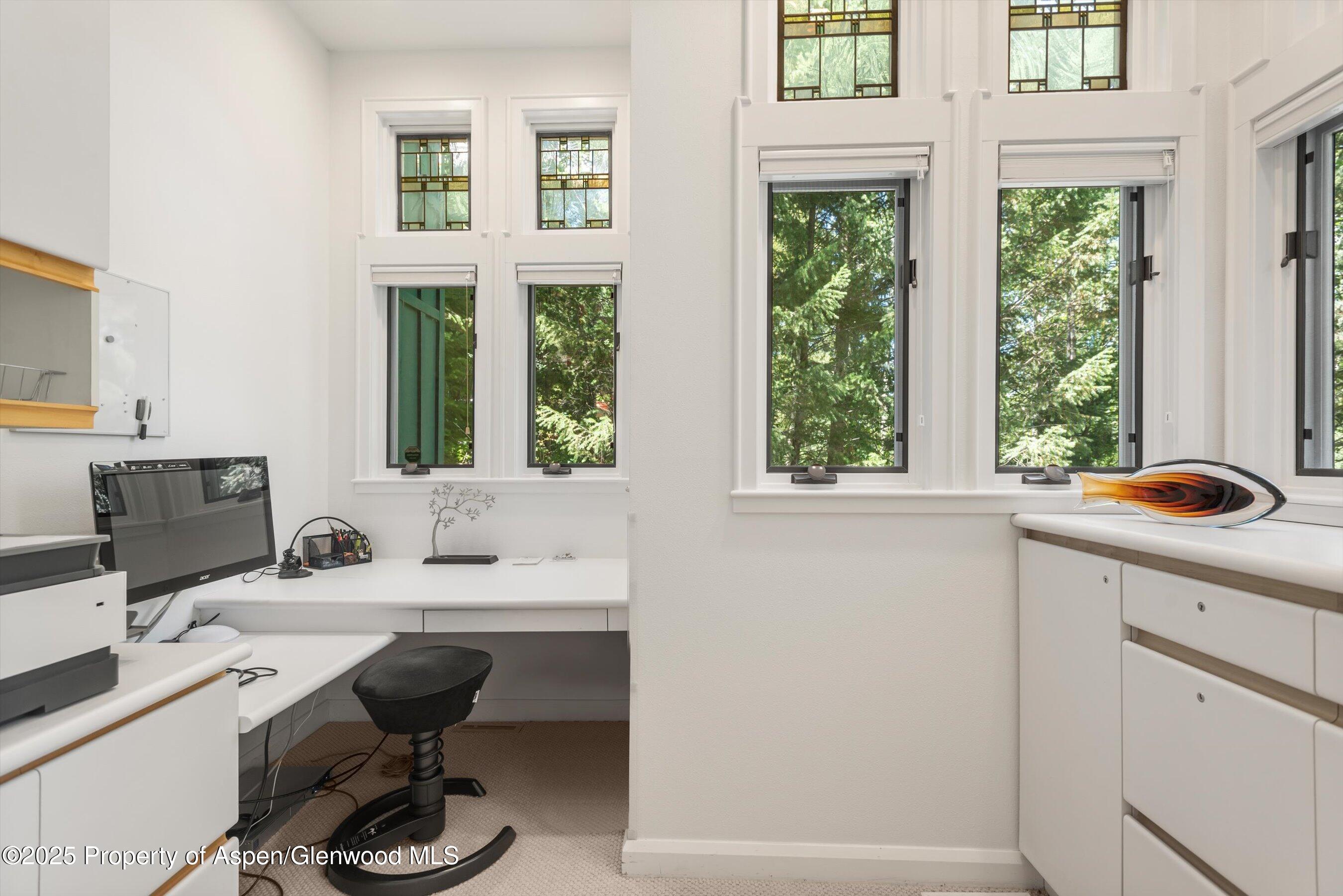 Aspen, Colorado 81611, United States, 4 Bedrooms Bedrooms, ,6 BathroomsBathrooms,Residential,Active,72455