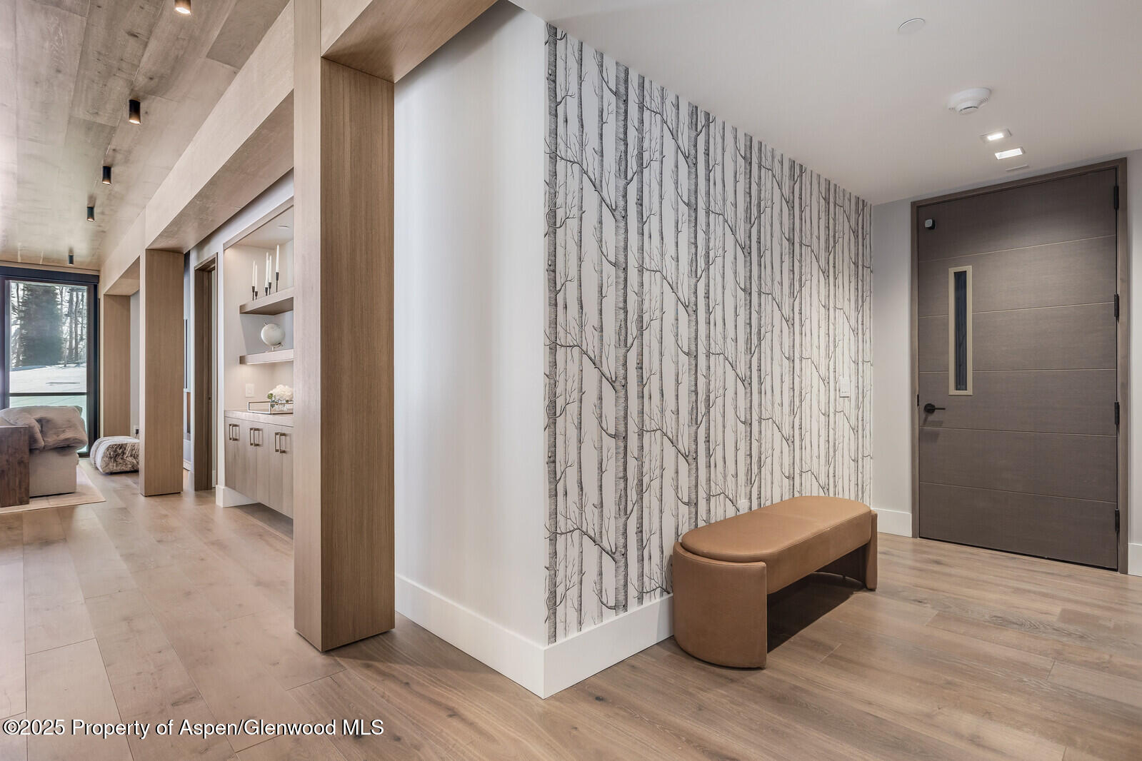 Snowmass Village, Colorado 81615, United States, 4 Bedrooms Bedrooms, ,4 BathroomsBathrooms,Residential,Active,103718