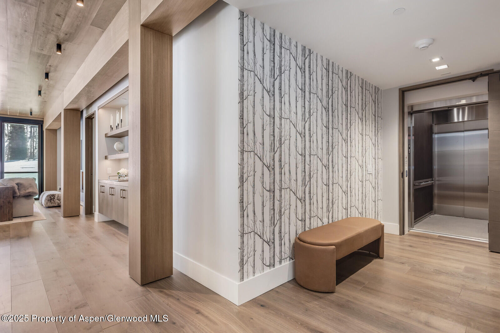 Snowmass Village, Colorado 81615, United States, 4 Bedrooms Bedrooms, ,4 BathroomsBathrooms,Residential,Active,103718