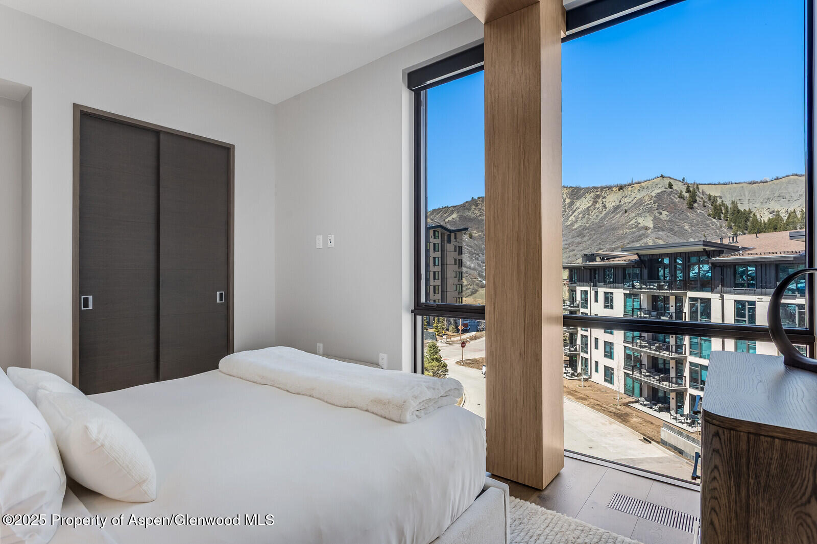 Snowmass Village, Colorado 81615, United States, 4 Bedrooms Bedrooms, ,4 BathroomsBathrooms,Residential,Active,103718