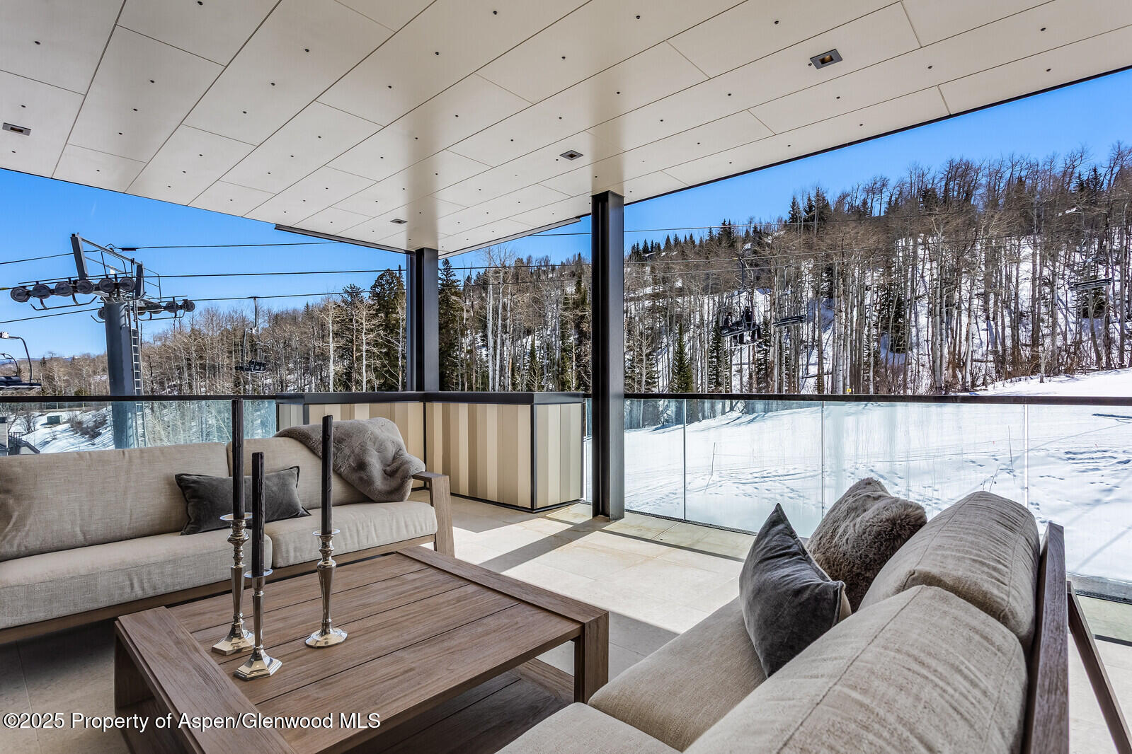 Snowmass Village, Colorado 81615, United States, 4 Bedrooms Bedrooms, ,4 BathroomsBathrooms,Residential,Active,103718