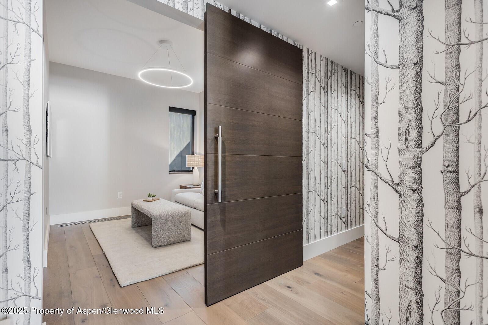 Snowmass Village, Colorado 81615, United States, 4 Bedrooms Bedrooms, ,4 BathroomsBathrooms,Residential,Active,103718