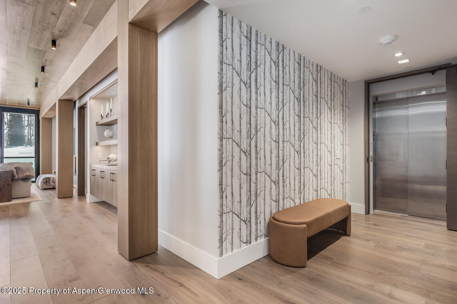 Snowmass Village, Colorado 81615, United States, 4 Bedrooms Bedrooms, ,4 BathroomsBathrooms,Residential,Active,103718