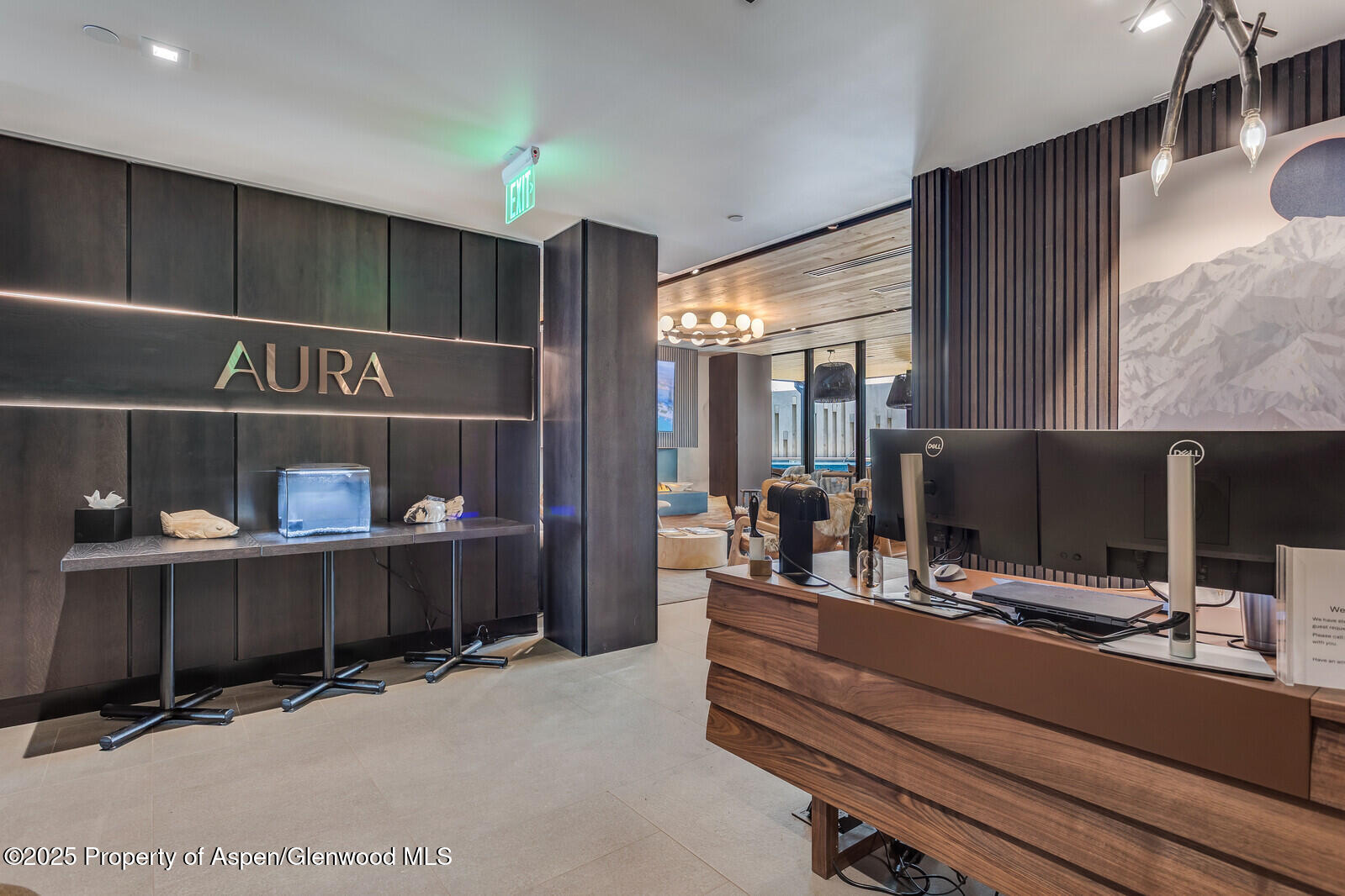 Snowmass Village, Colorado 81615, United States, 4 Bedrooms Bedrooms, ,4 BathroomsBathrooms,Residential,Active,103718