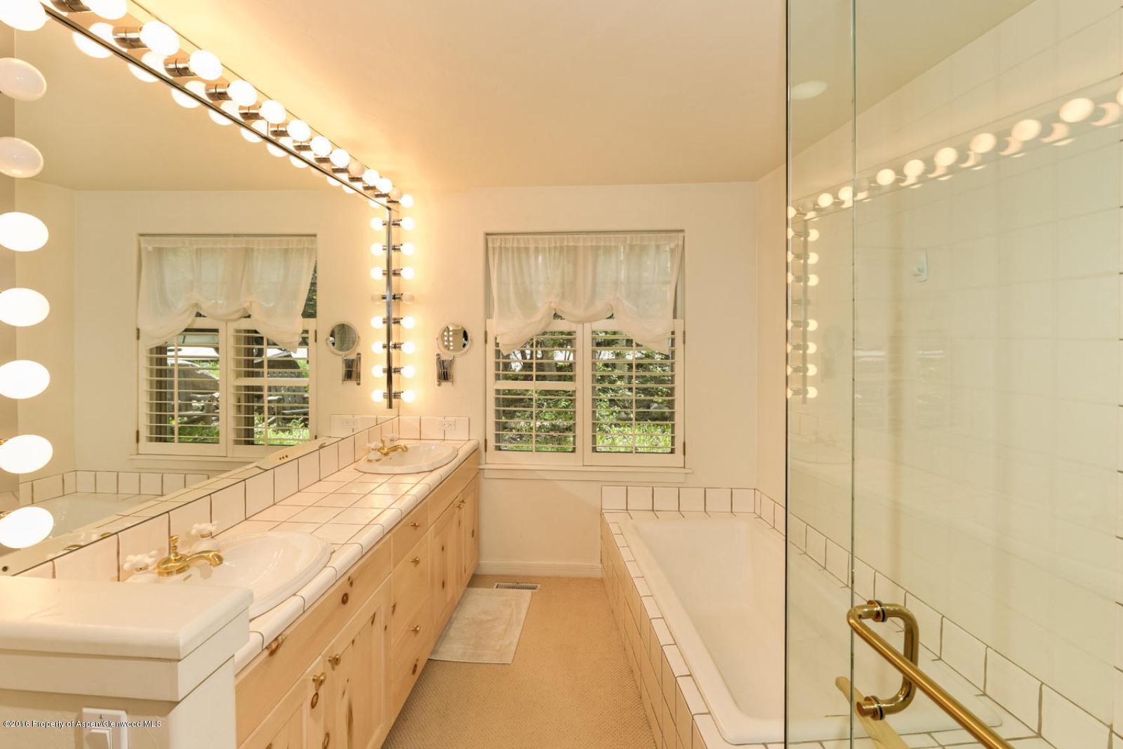 Aspen, Colorado 81611, United States, 3 Bedrooms Bedrooms, ,4 BathroomsBathrooms,Residential,Active,75566