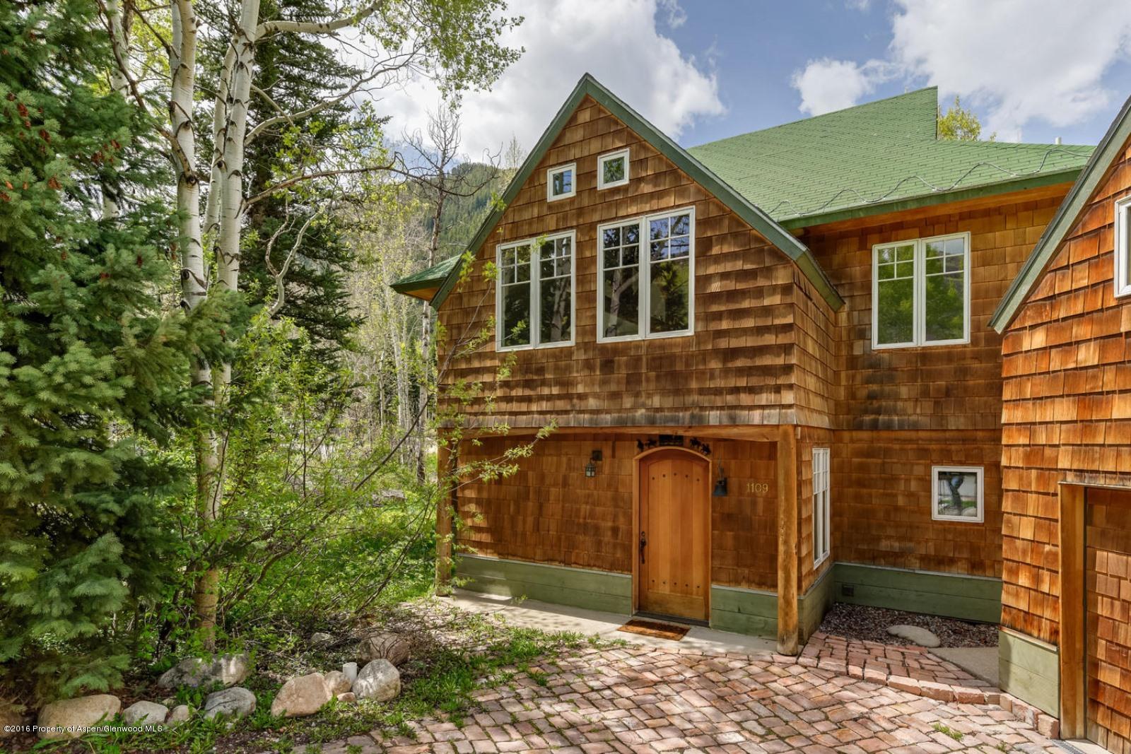 Aspen, Colorado 81611, United States, 3 Bedrooms Bedrooms, ,4 BathroomsBathrooms,Residential,Active,75566