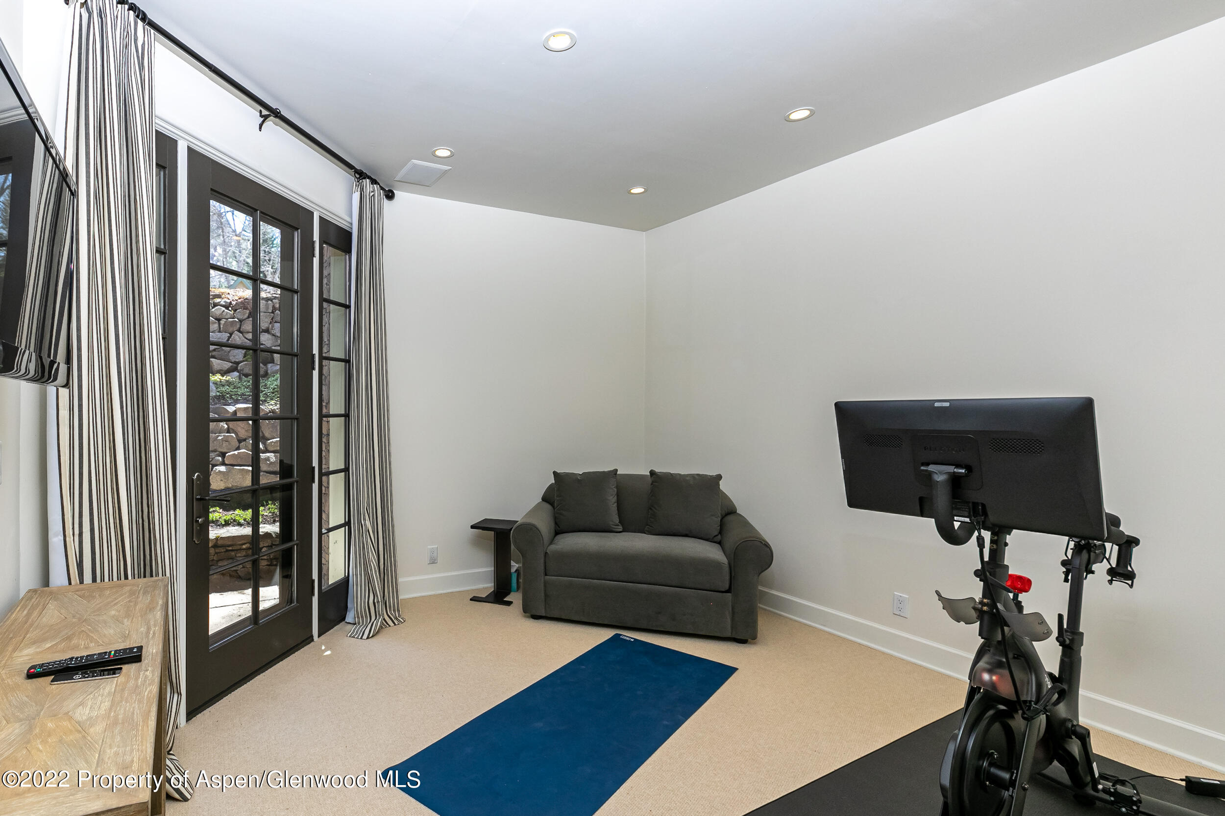 Aspen, Colorado 81611, United States, 4 Bedrooms Bedrooms, ,6 BathroomsBathrooms,Residential,Active,74944