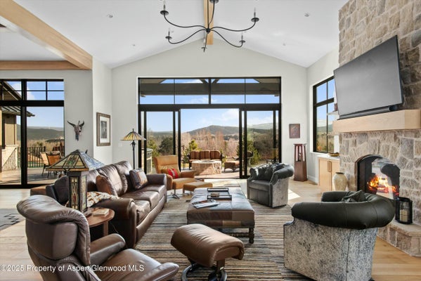 110 BOWLES DR, CARBONDALE, CO 81623 - Image 3bbb47f7da2a57b1952e85e7f5c134b4/2855722019