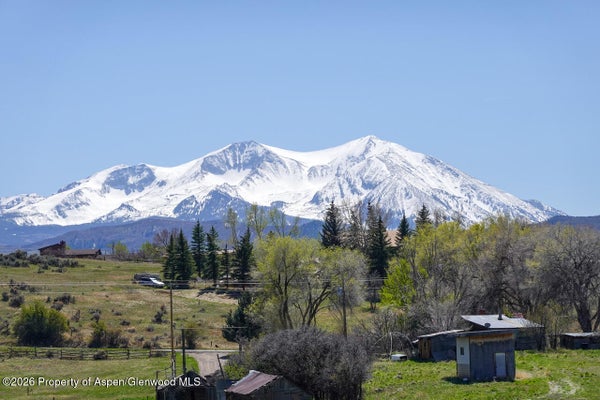 623 FENDER LN, CARBONDALE, CO 81623 - Image 466bf024aef9bde22e4c9431ac158f8e/3457704464