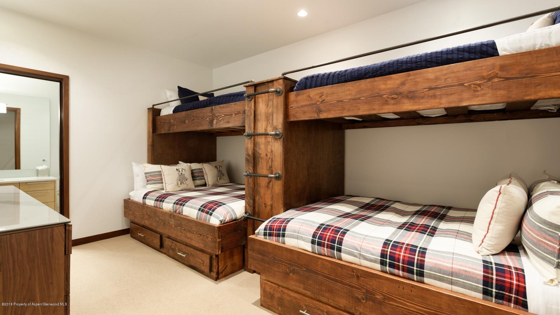 Aspen, Colorado 81611, United States, 4 Bedrooms Bedrooms, ,4 BathroomsBathrooms,Residential,Active,75568