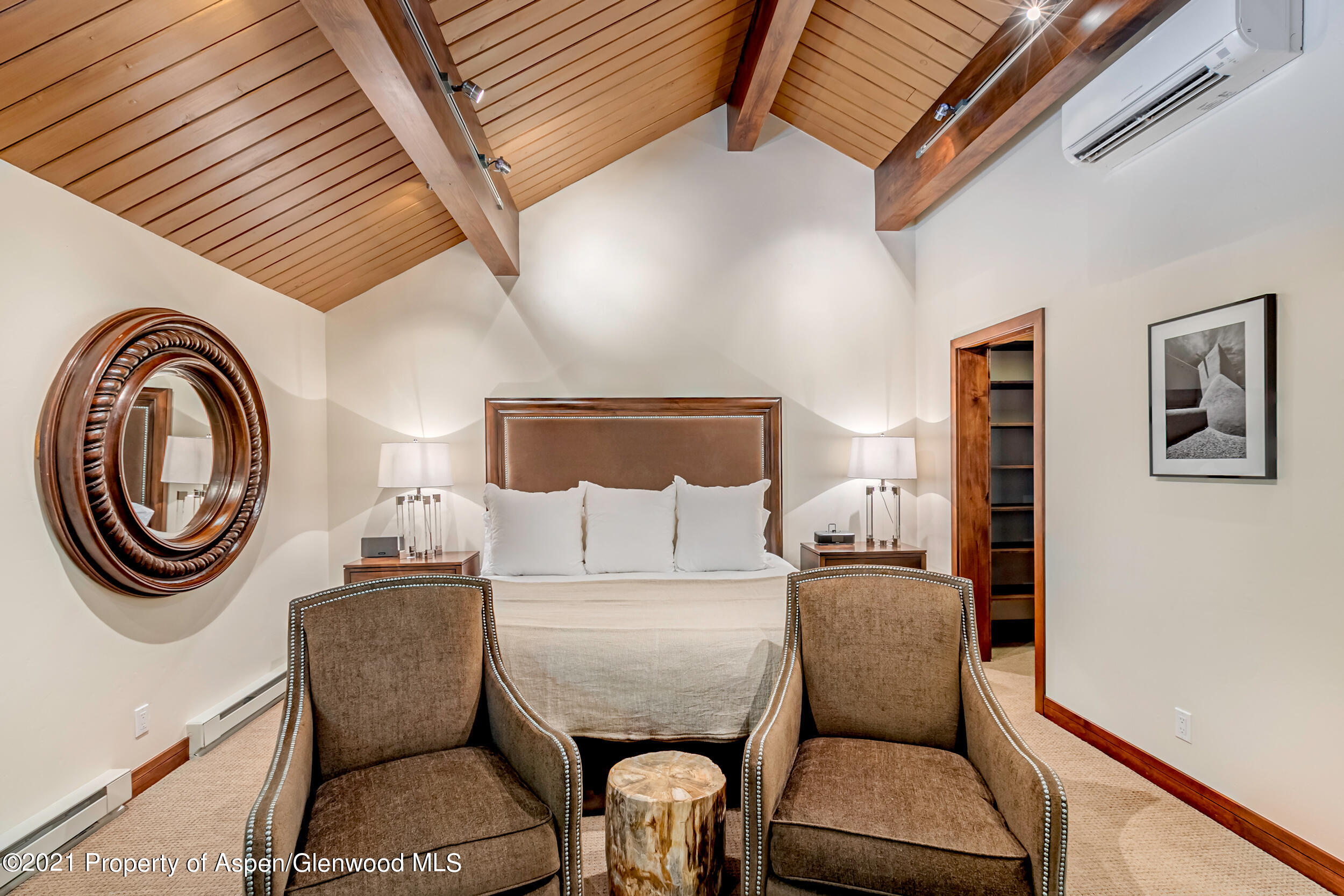 Aspen, Colorado 81611, United States, 4 Bedrooms Bedrooms, ,5 BathroomsBathrooms,Residential,Active,75555