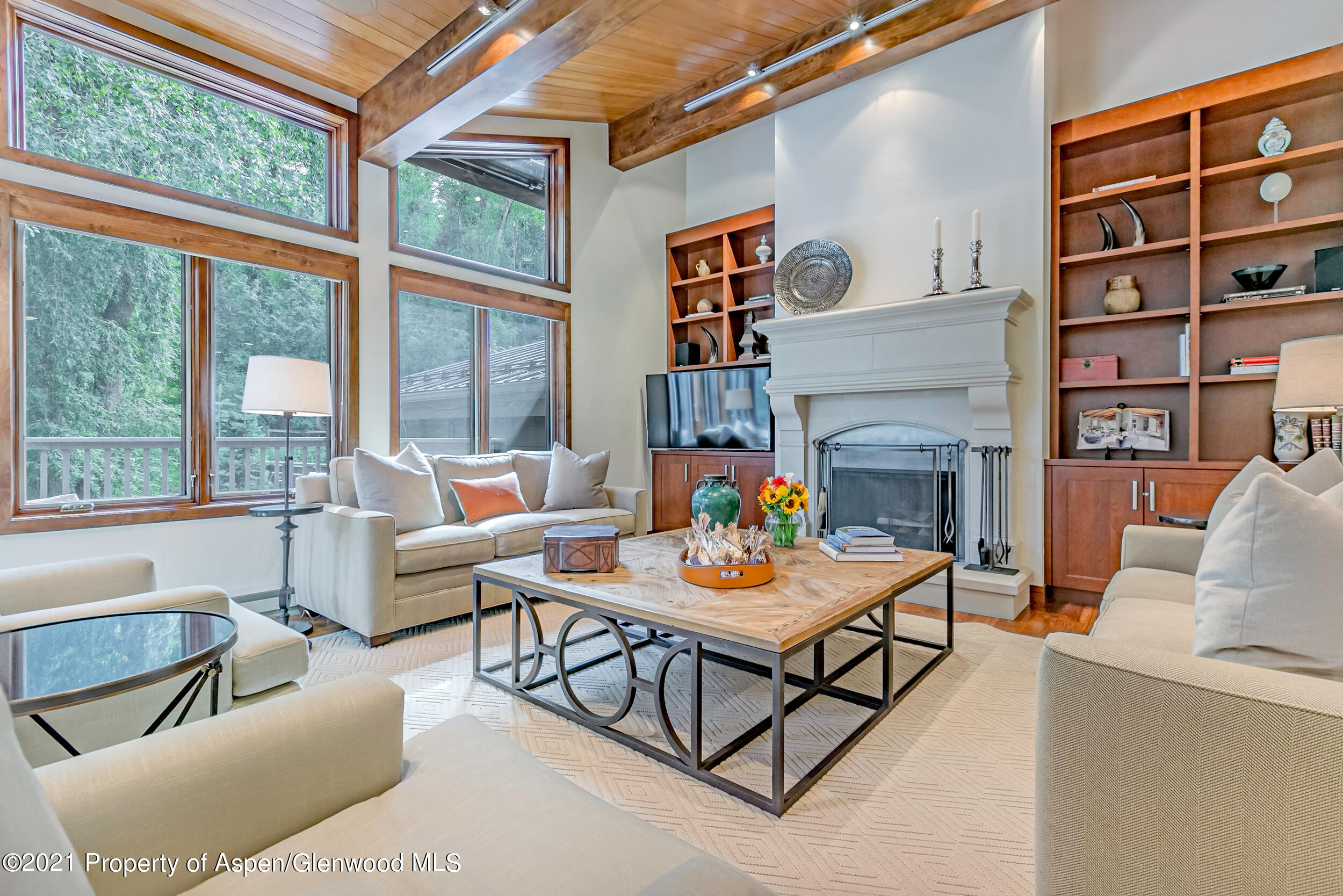 Aspen, Colorado 81611, United States, 4 Bedrooms Bedrooms, ,5 BathroomsBathrooms,Residential,Active,75555