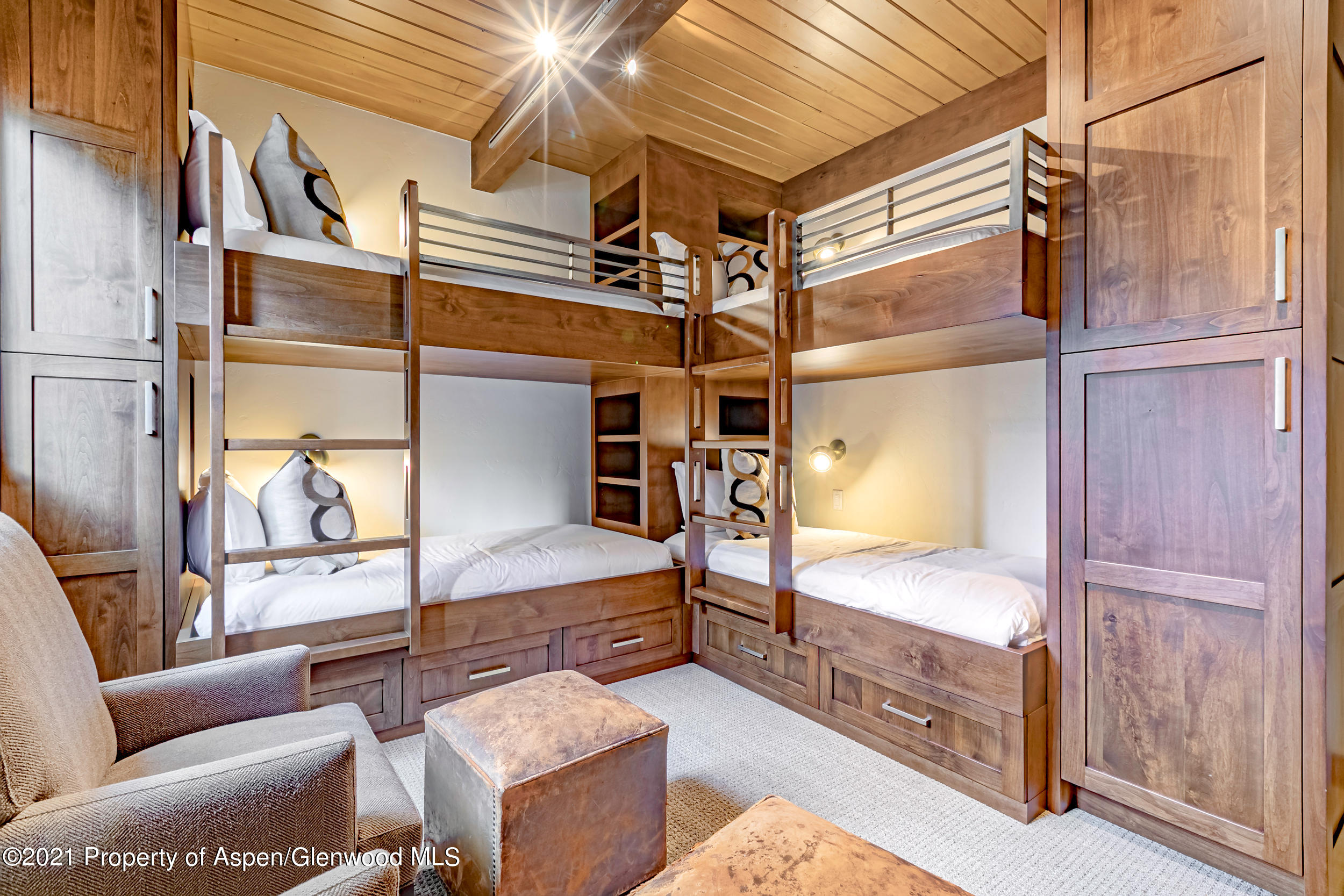 Aspen, Colorado 81611, United States, 4 Bedrooms Bedrooms, ,5 BathroomsBathrooms,Residential,Active,75555