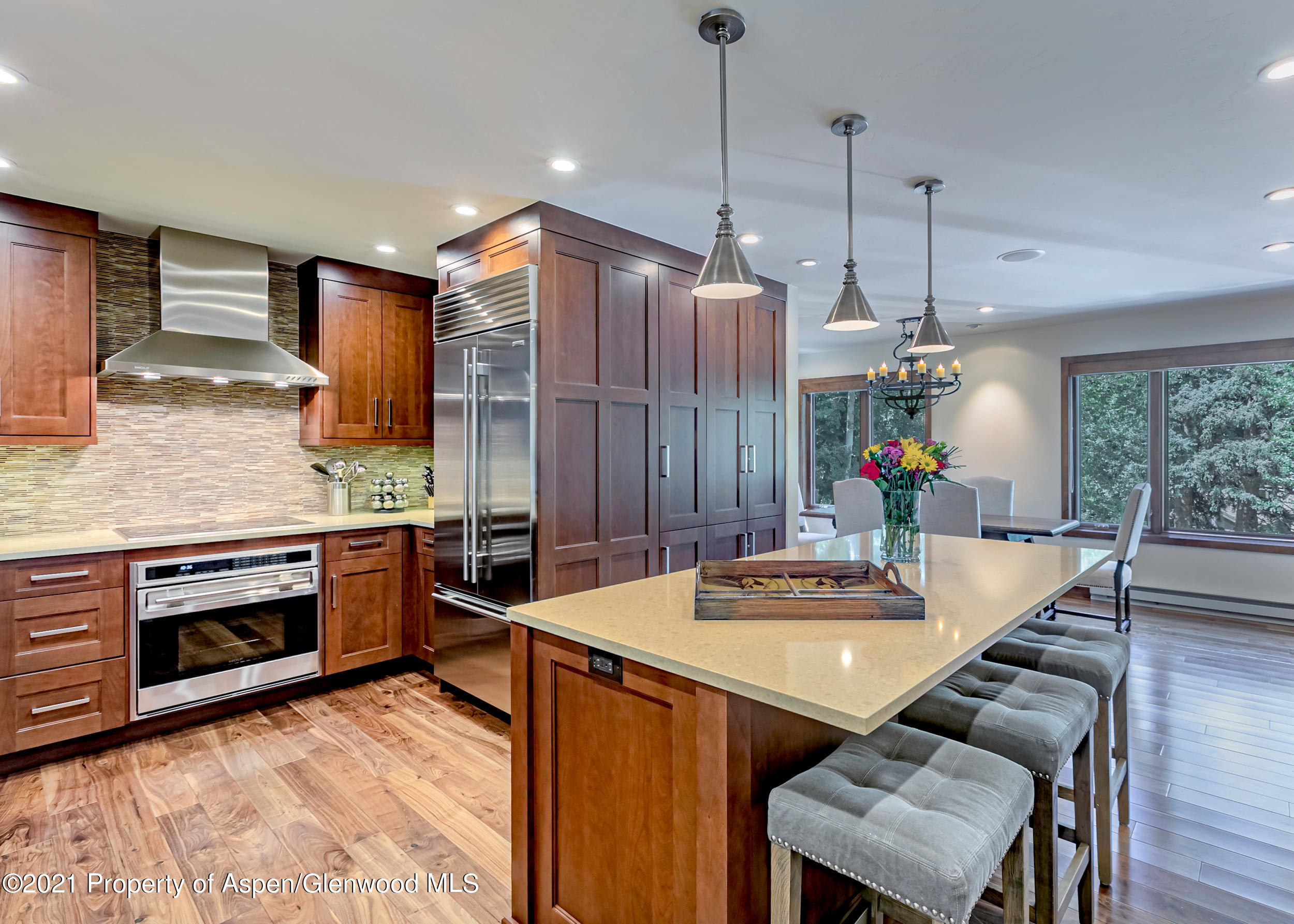 Aspen, Colorado 81611, United States, 4 Bedrooms Bedrooms, ,5 BathroomsBathrooms,Residential,Active,75555